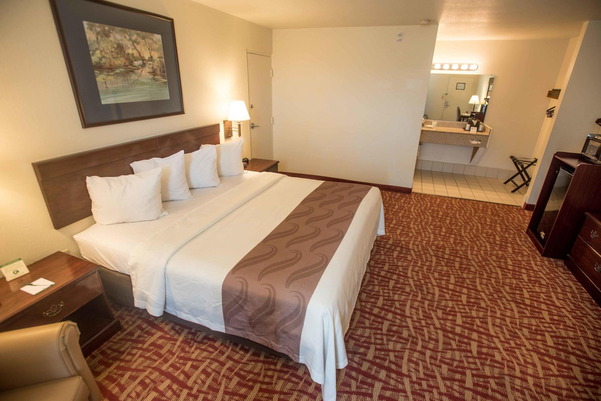 Quality Inn At Town Center Beaufort Exteriör bild