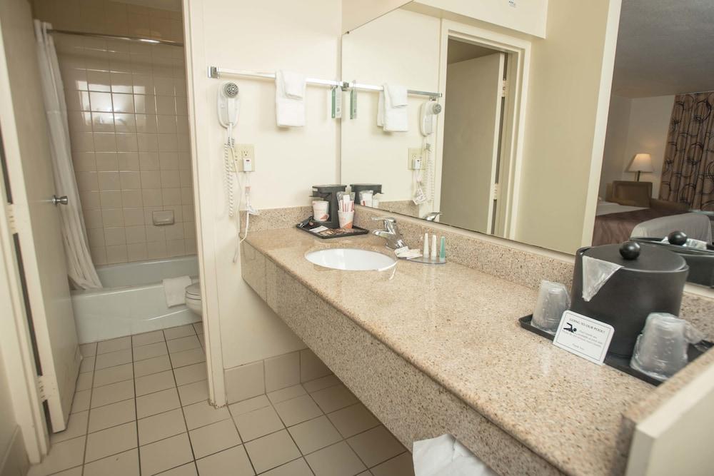 Quality Inn At Town Center Beaufort Exteriör bild