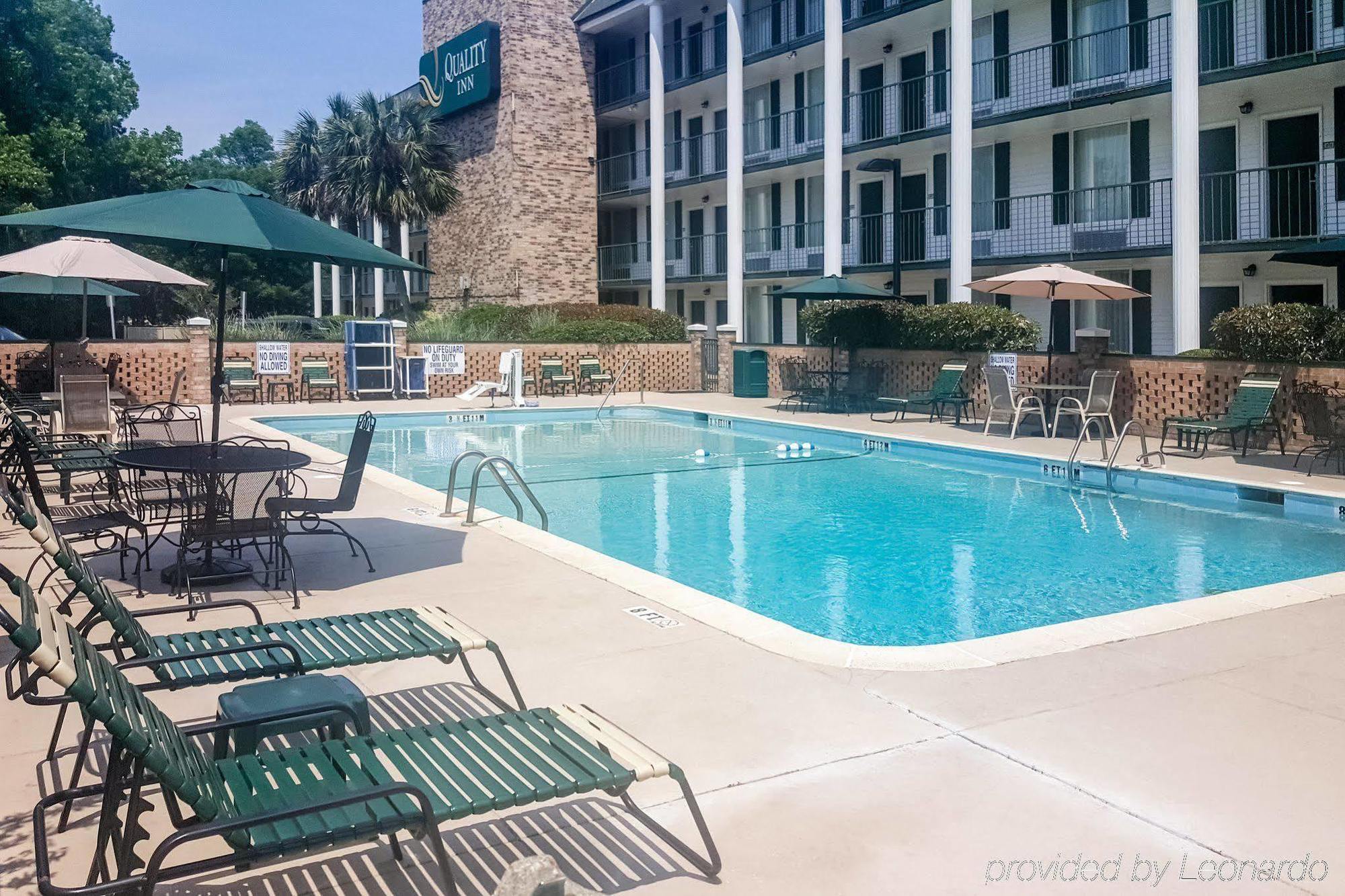 Quality Inn At Town Center Beaufort Exteriör bild