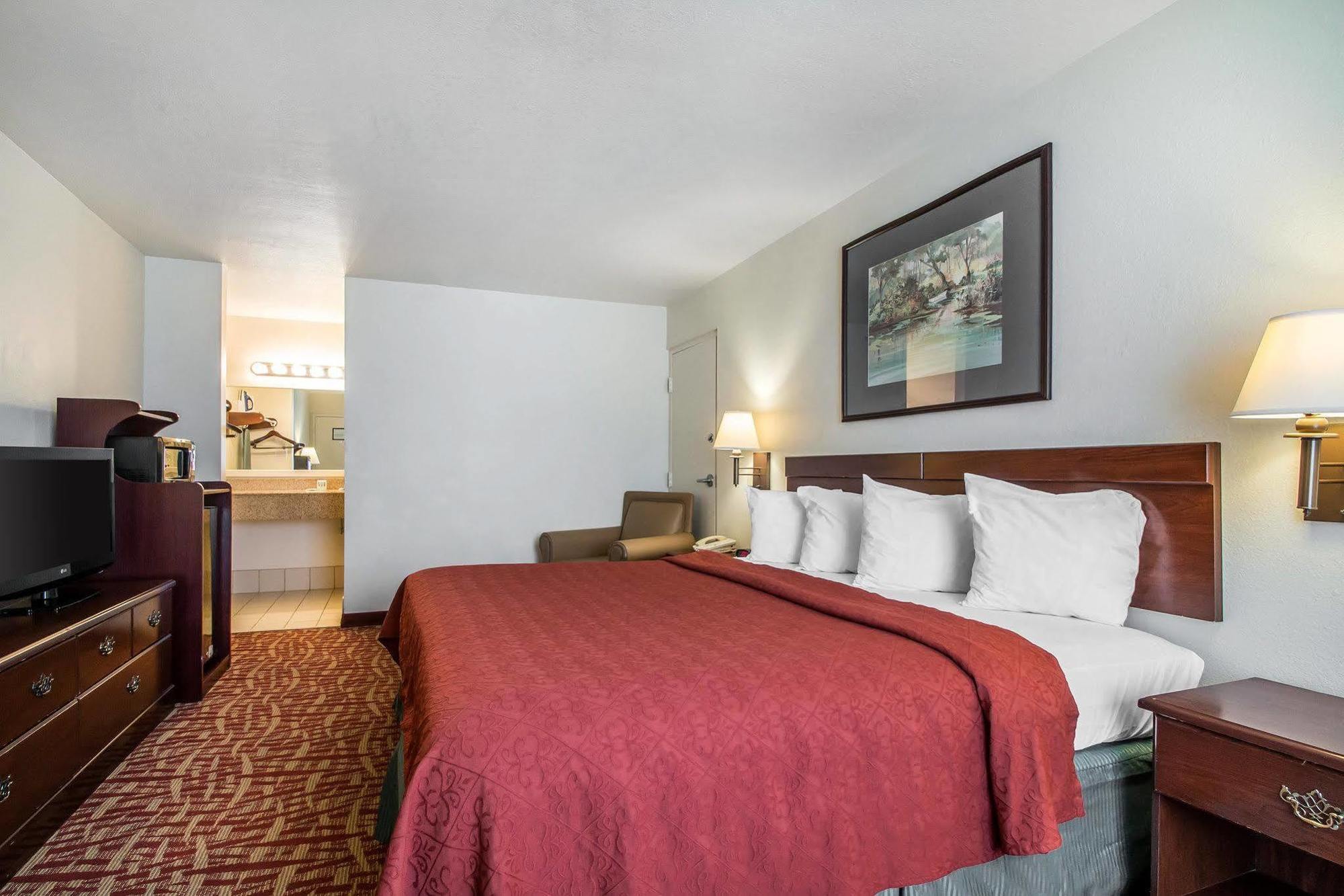 Quality Inn At Town Center Beaufort Exteriör bild