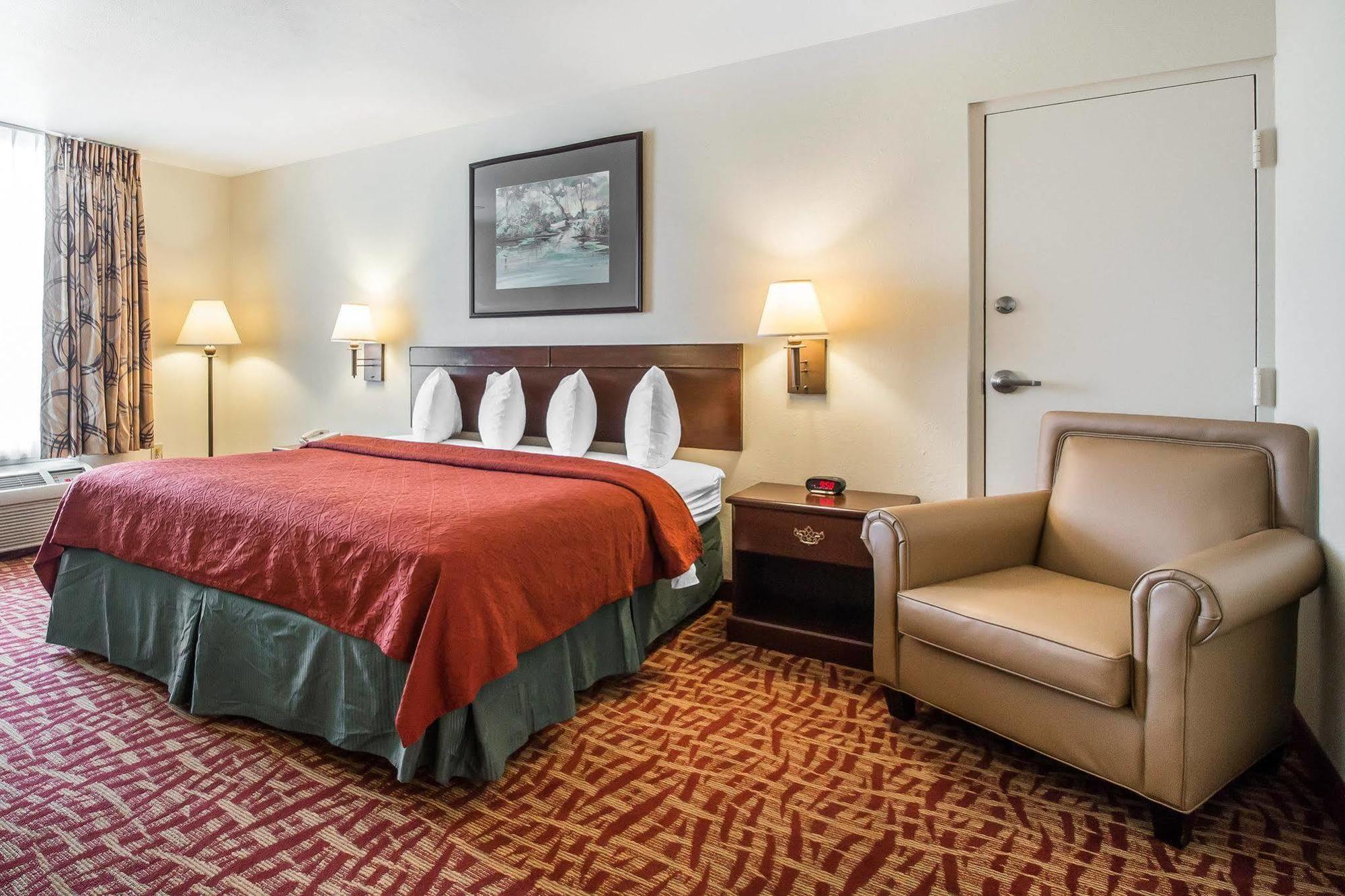 Quality Inn At Town Center Beaufort Exteriör bild